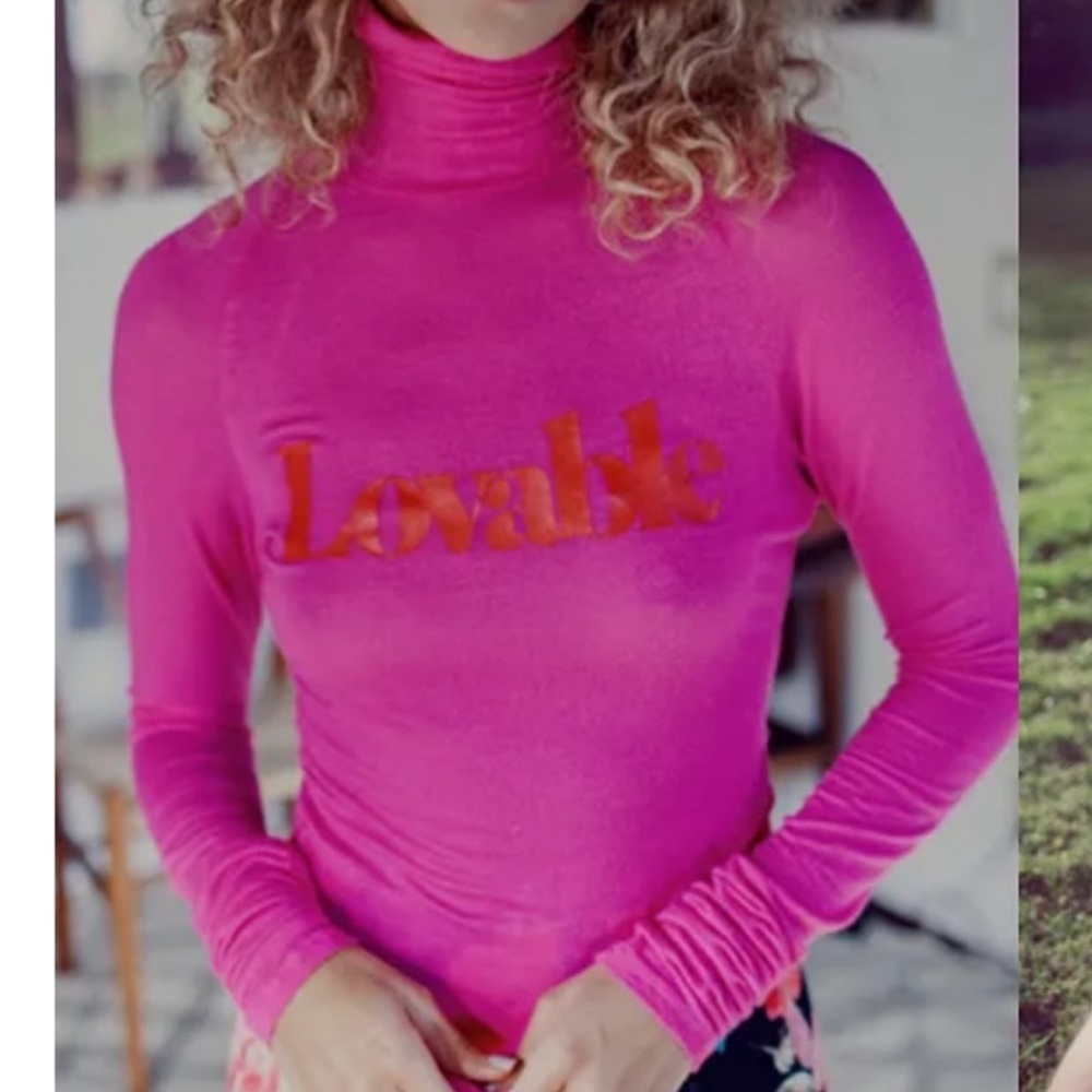NWT  Daydream Nation Dolls Kill Lovable Long Sleeve Tee In Kiss Kiss Pink.